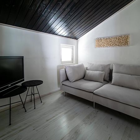 Economy Tieva Apartamento Levi Exterior foto